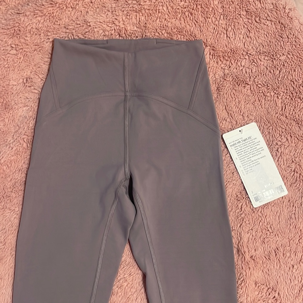 LuluLemon InStill HR tight 25”
